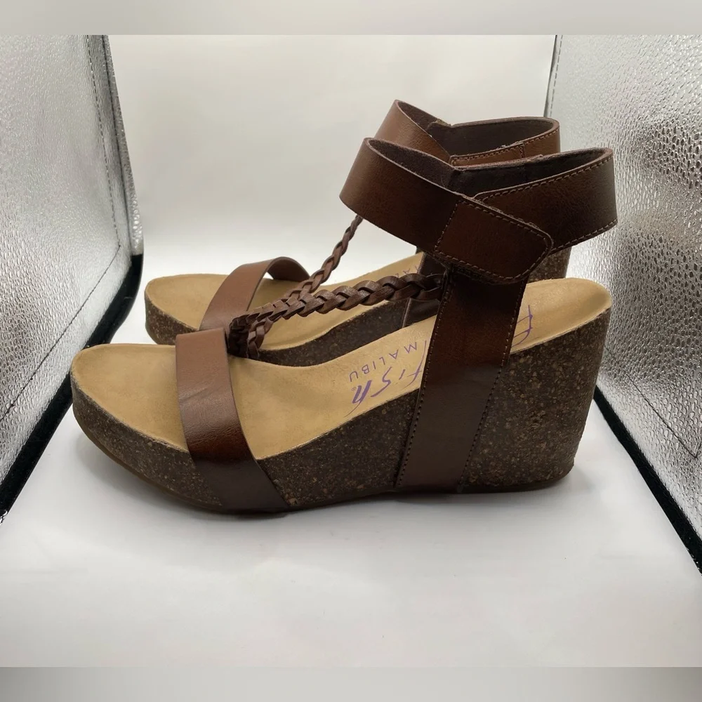 Blowfish women’s Brown Braided platform Sandals size 10
